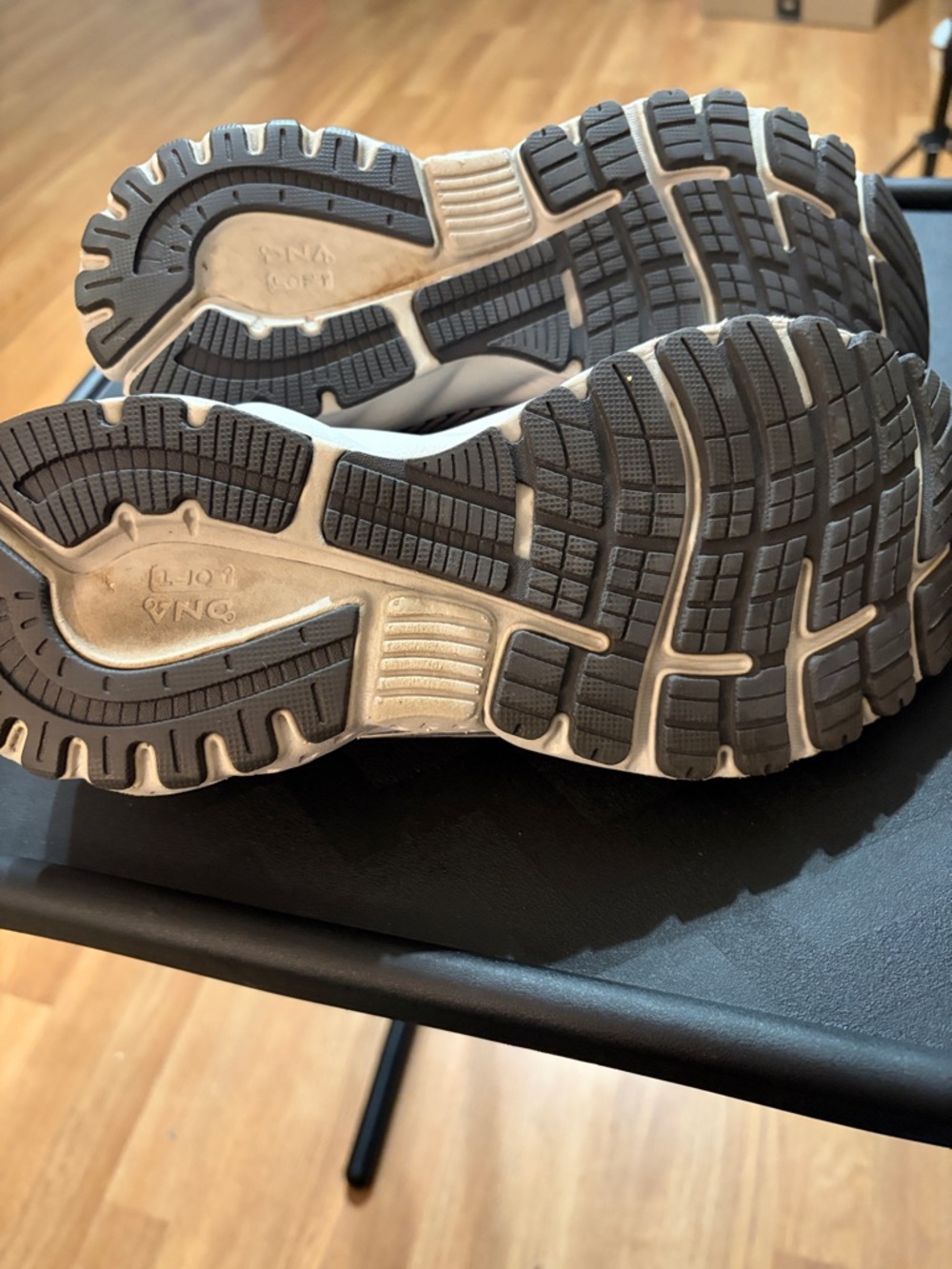 Brooks Women's Running Sneakers - Lavender and Peach - Picture 5 of 7
